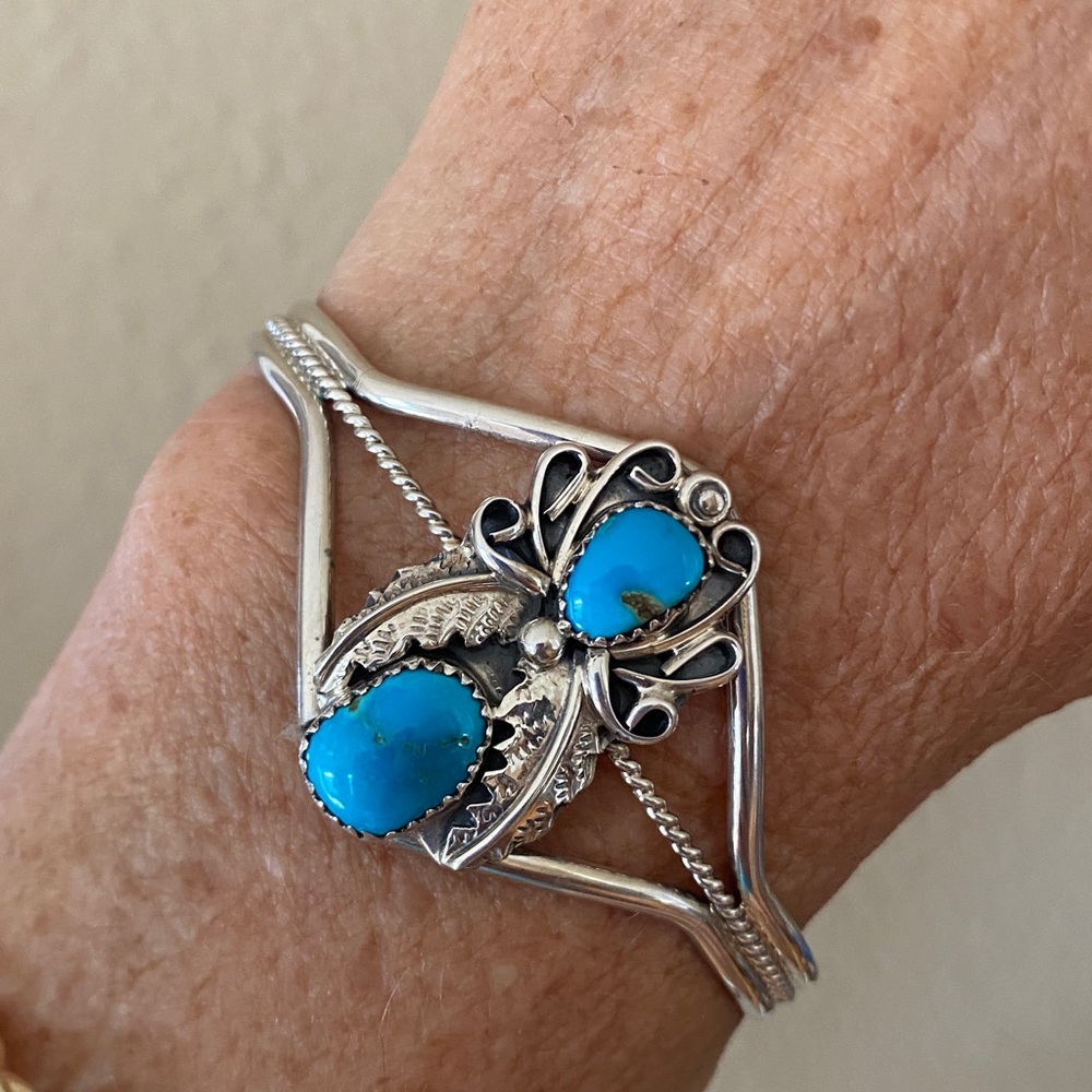 Signed Harry B Yazzie Navajo Native American Turquoise Sterling Cuff Bracelet